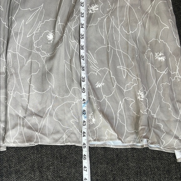 Oak + Fort Beige/Tan Midi Dress Lined Floral Pattern sz S - Picture 8 of 13